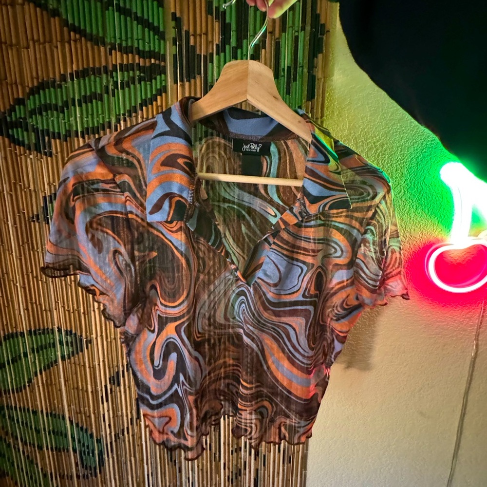 70s Groovy Mesh Top